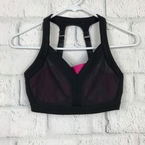 💗🤍🖤 Fabletics Sports Bra🖤🤍💗